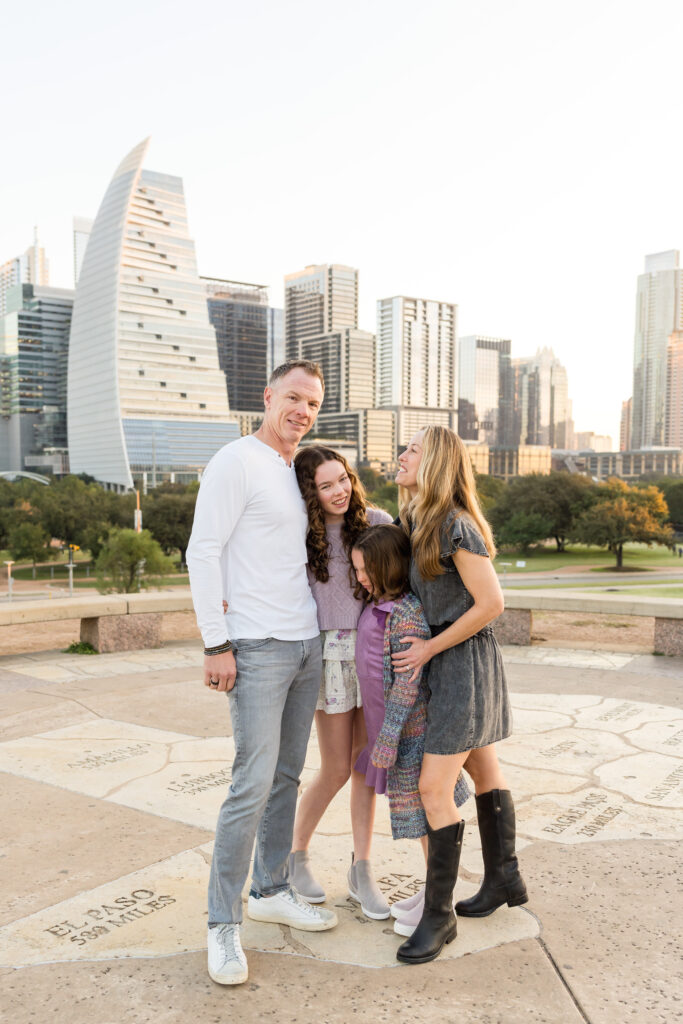 Fun family photos with everyone laughing as they come in close together.