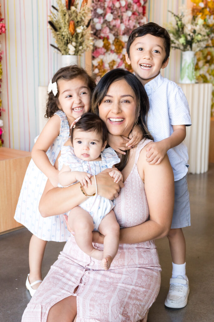 Yearly Motherhood photos taken of a family of 4 with photographer, Alissa Cordoba.