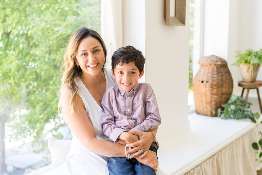Yearly Motherhood photos taken of a family of 4 with photographer, Alissa Cordoba.